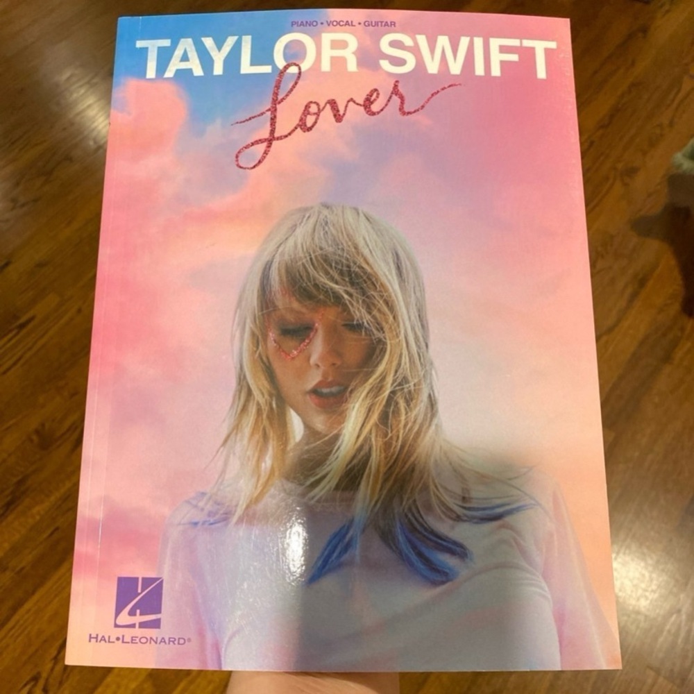 Taylor Swift Lover Piano Guitar Vocal Book New
